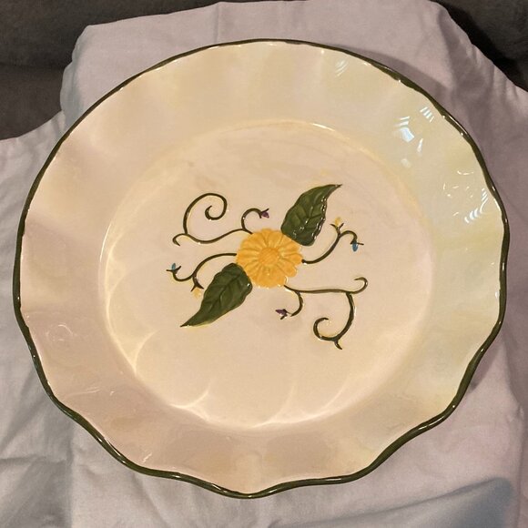 TEMPTATIONS-SPRING BLOOMS 10" FLUTED PIE/BAKING DISH & 7.5" GLASS TRIVET-VGUC - Picture 11 of 14